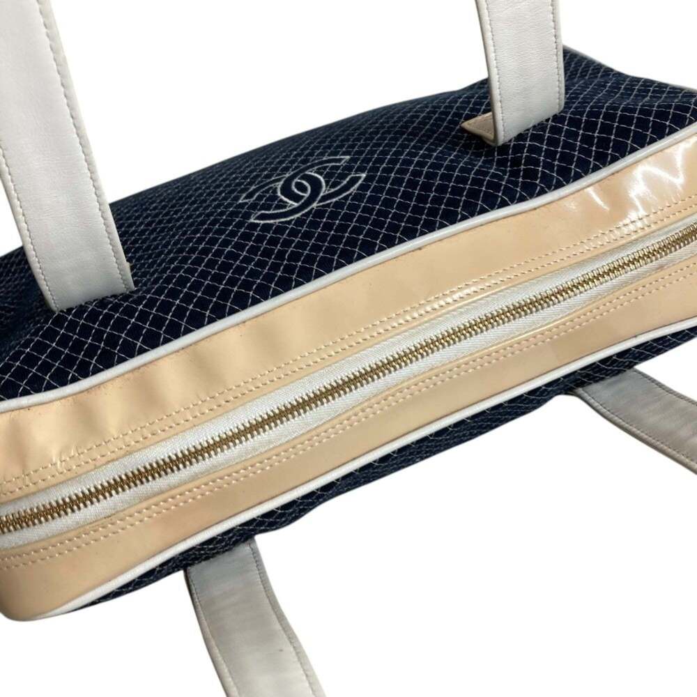 CHANEL White Canvas Shoulder Bag - Picture 11 of 15